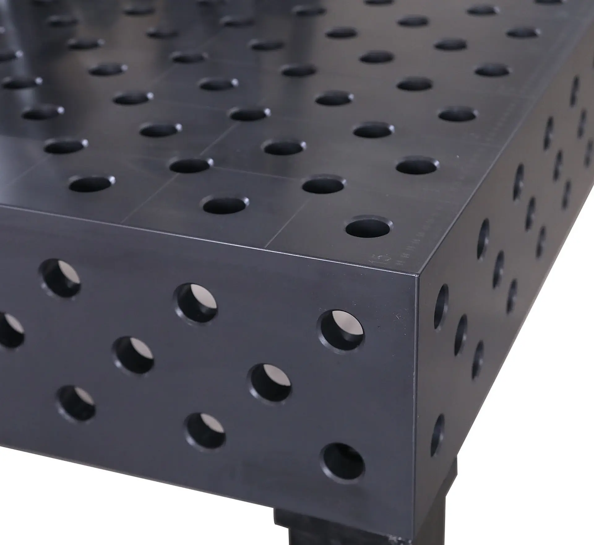 Ilustrasi aplikasi AI di mesin las” data-bss-id=